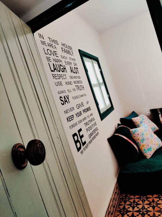 סידי קאוקי Thayri Hostel מראה חיצוני תמונה